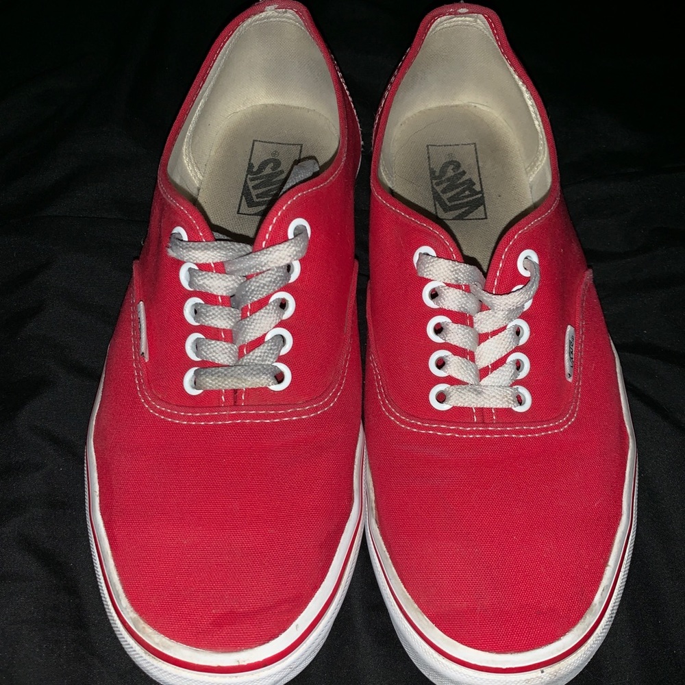 Men’s red vans